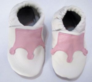 Slippers Menu baby shoes - white with a pink crown | 0 (0-4 M)