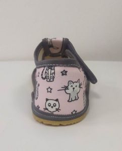 Baby bare shoes papučky - pink cat zezadu